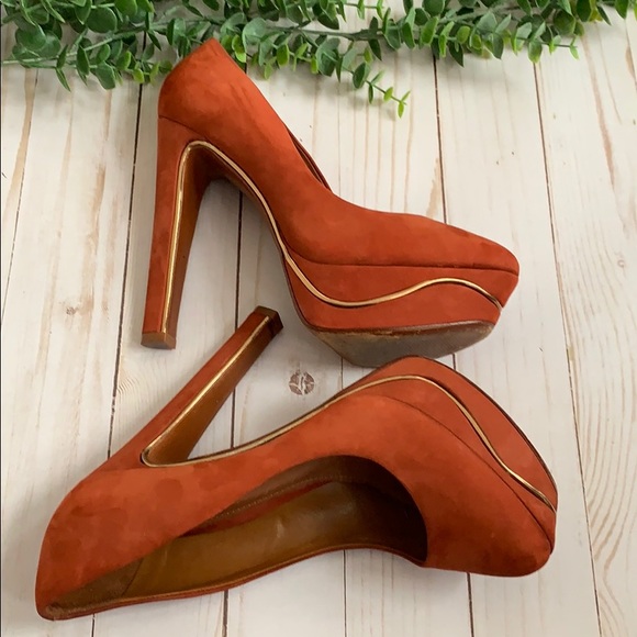 rusty gold heels